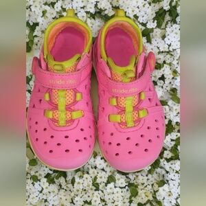 Stride Rite Velcro Closure Water Shoes